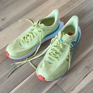 Hoka Carbon X